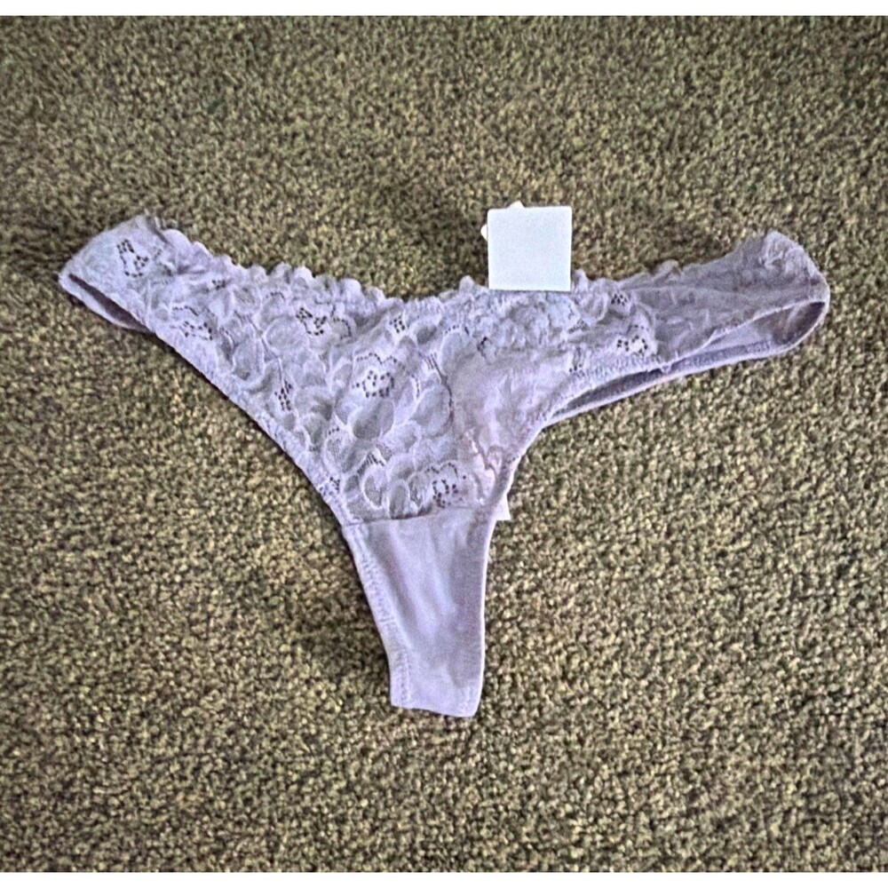 Women’s Purple Floral Lace Thong Panty Size Medium NWT A1
